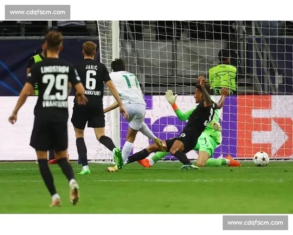 高清流畅足球赛事直播APP下载畅享实时精彩对决全程不漏每一球 - 副本 (12) - 副本 - 副本 - 副本