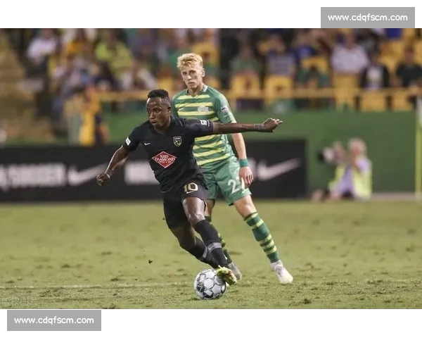 高清足球赛事直播APP下载指南畅享全球赛场精彩即时比分数据分析权威解说 - 副本 (10) - 副本 - 副本